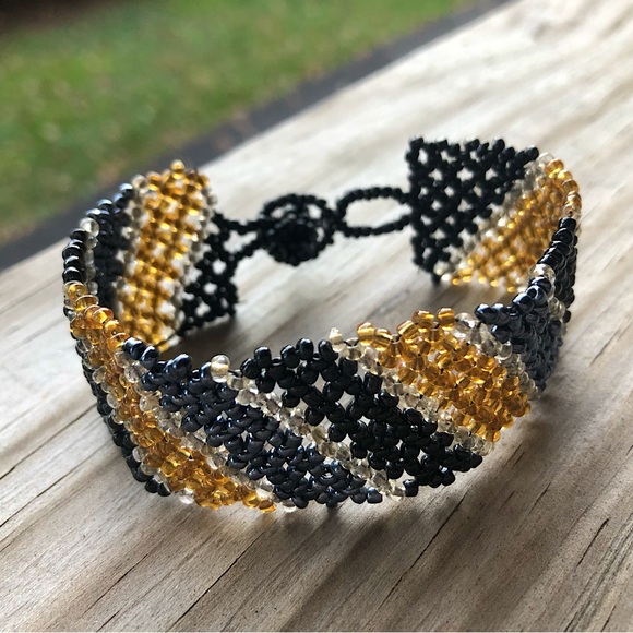 EUC VTG Handmade Earth Tone Seed Bead Bracelet with Diagonal Design - Picture 2 of 13